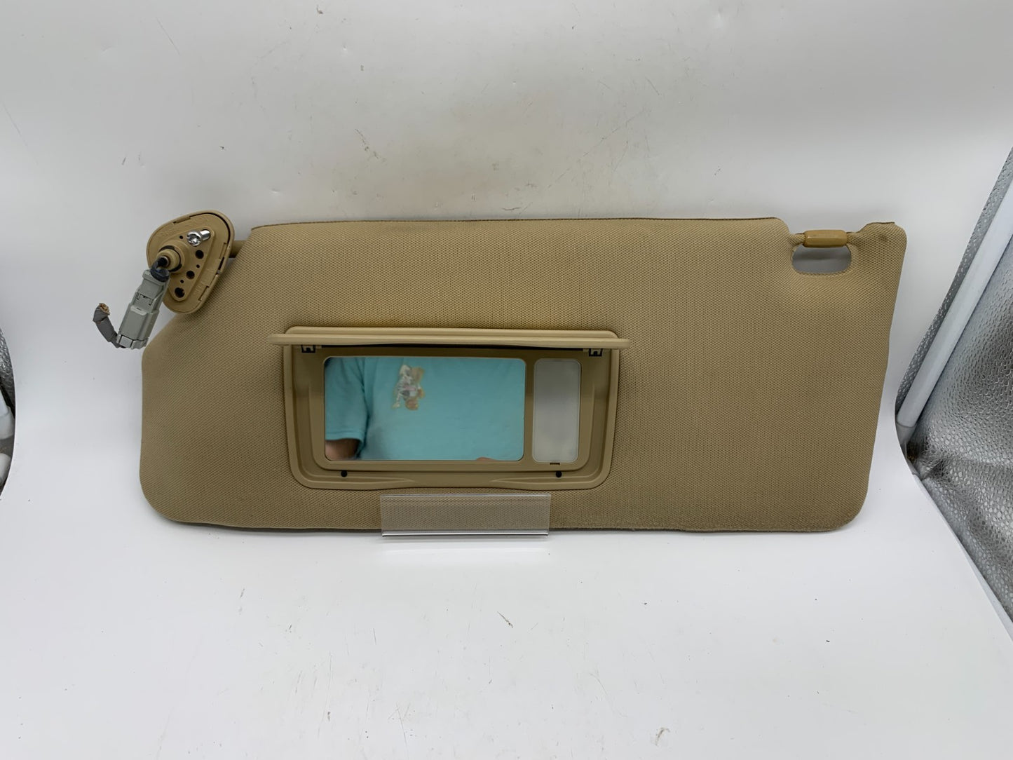2006-2010 Honda Odyssey Driver Sun Visor Tan Illuminated OEM A04B42004