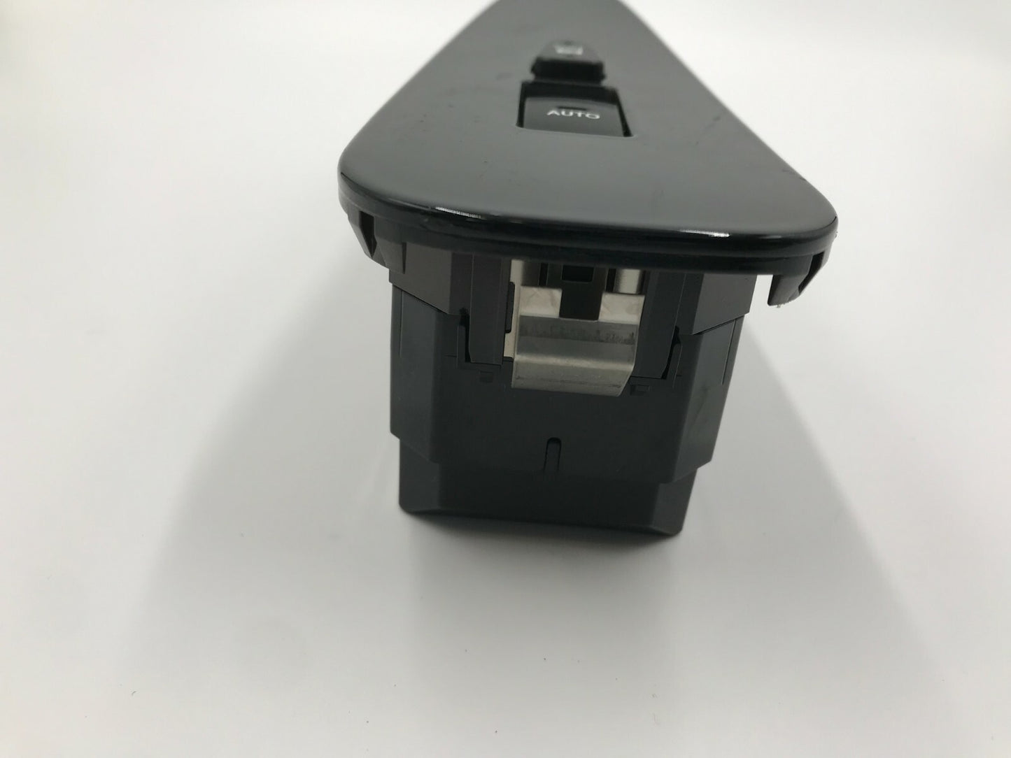 2011-2014 Hyundai Genesis Master Power Window Switch OEM B05014