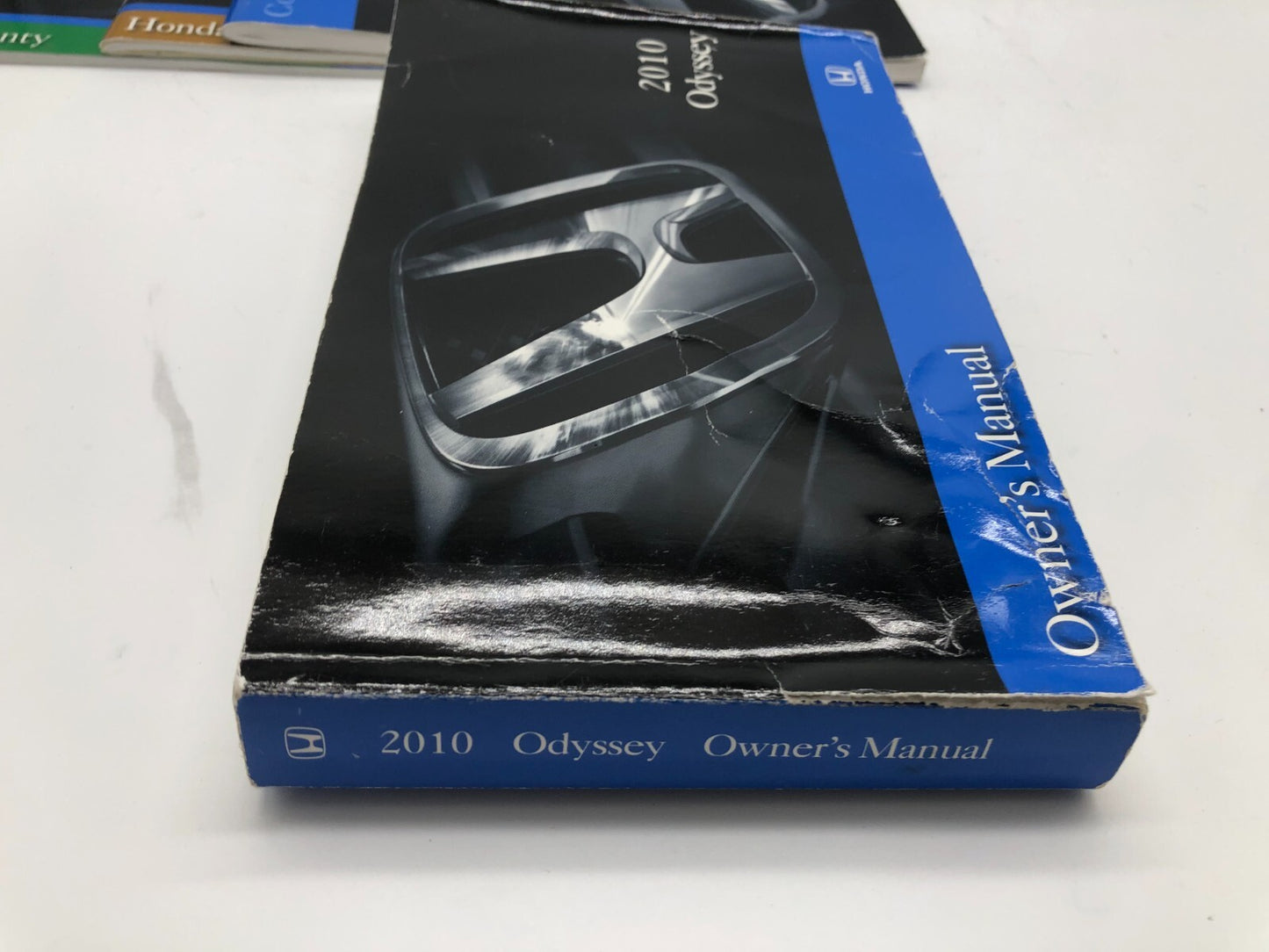 2010 Honda Odyssey Owners Manual Set with Case OEM A02B05009