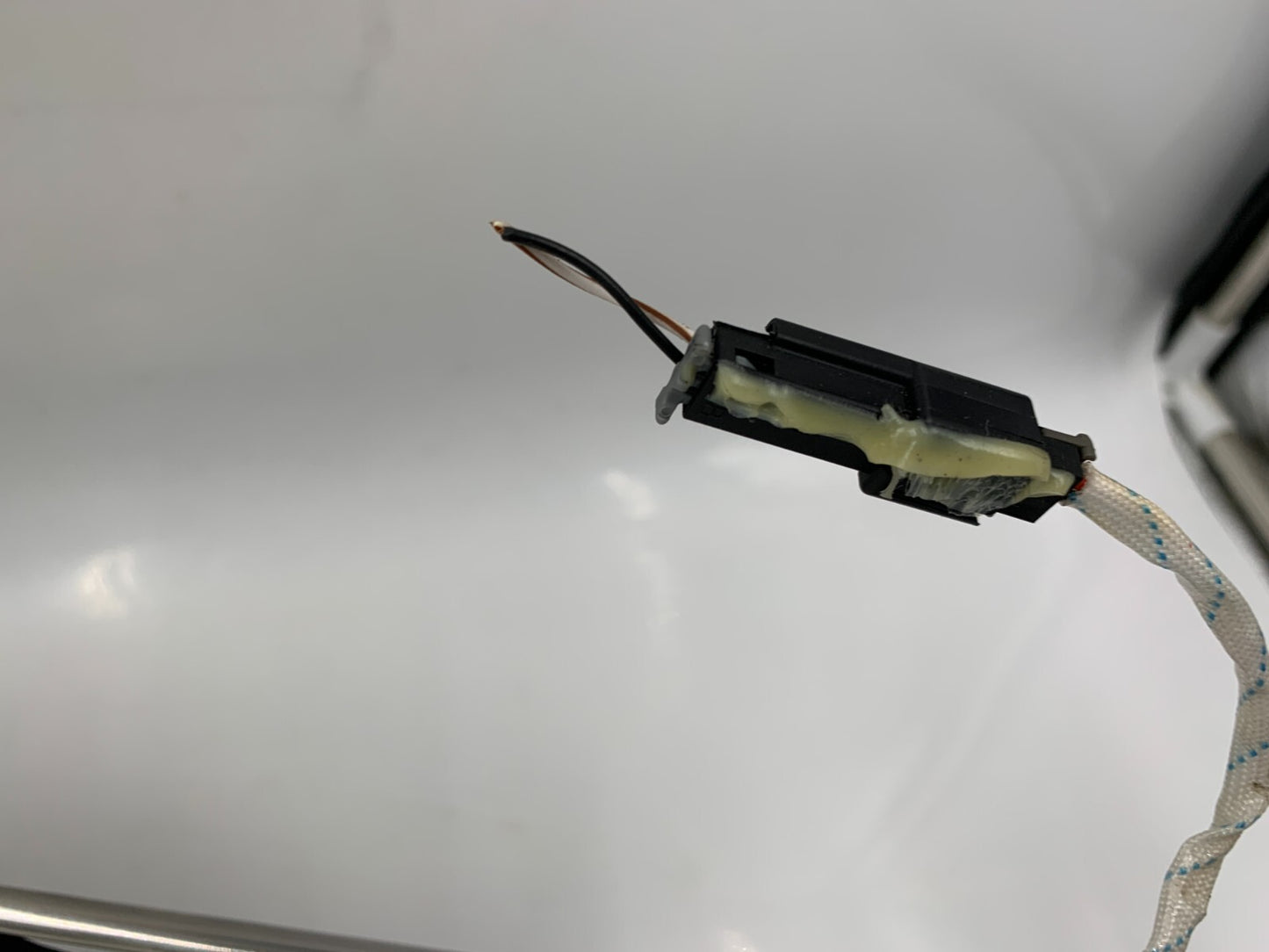 2019-2021 Cadillac XT4 Passenger Sun Visor Black OEM B03B04030