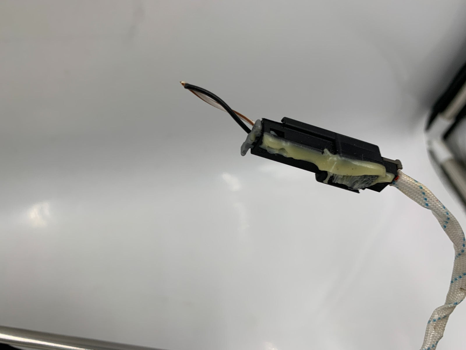 2019-2021 Cadillac XT4 Passenger Sun Visor Black OEM B03B04030
