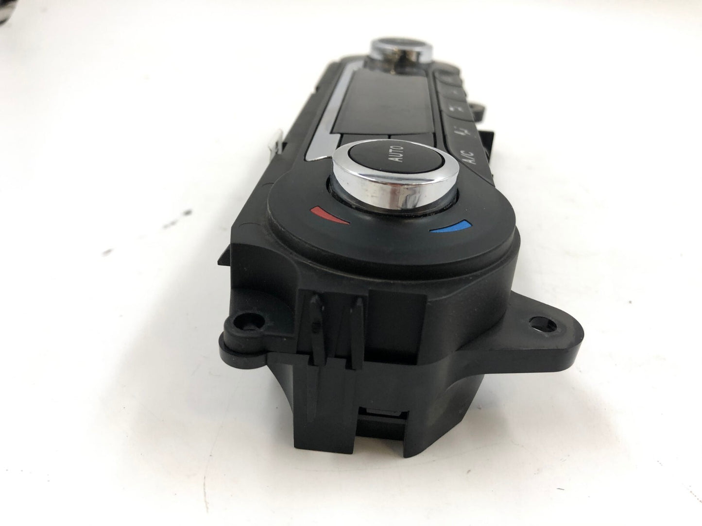 2013-2014 Ford Focus AC Heater Climate Control Unit OEM B02B09047