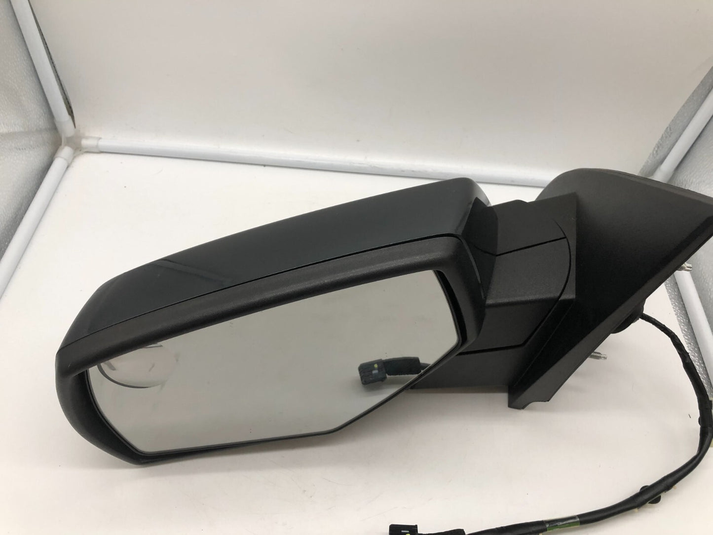 2014-2019 Chevrolet Silverado 1500 Driver Side Power Door Mirror Black A03B10001