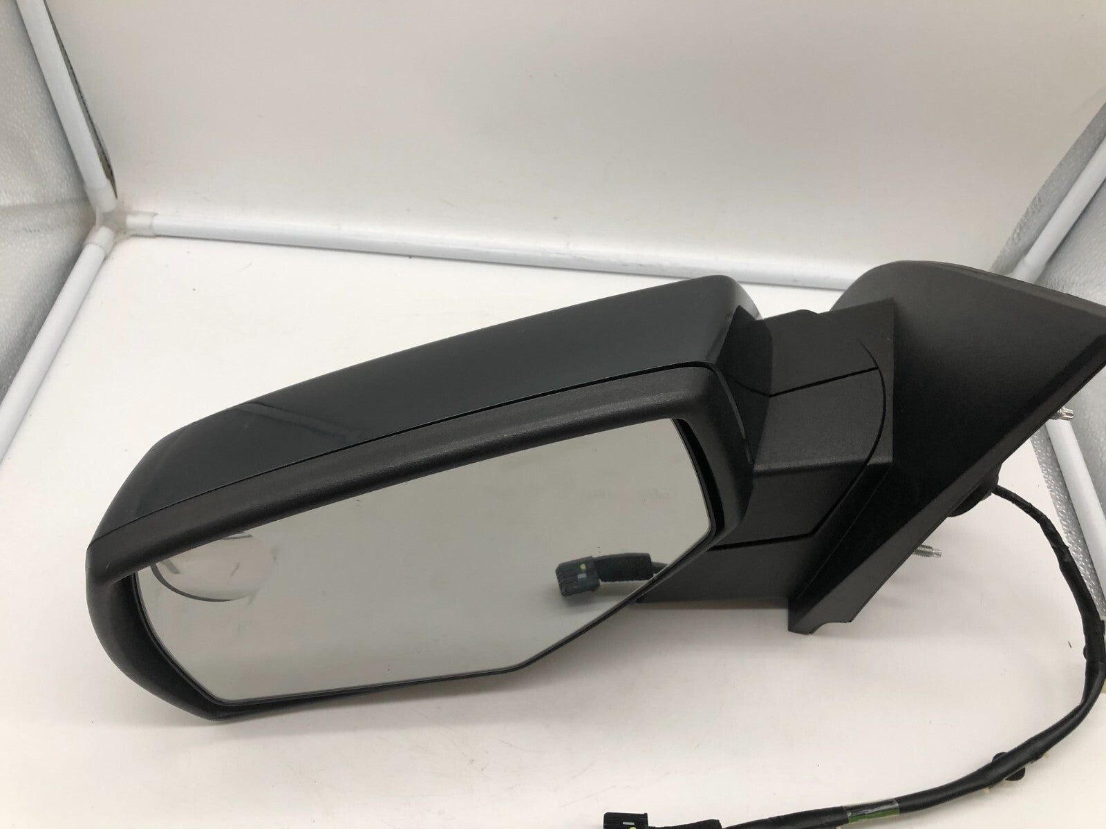 2014-2019 Chevrolet Silverado 1500 Driver Side Power Door Mirror Black A03B10001