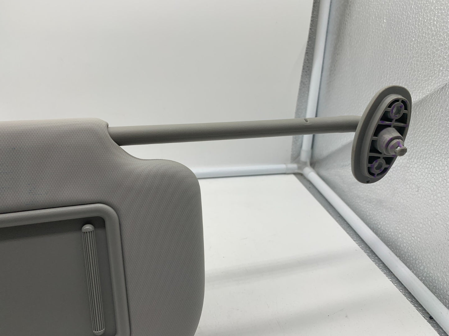 2014-2019 Kia Soul Passenger Sun Visor Gray Illuminated OEM A04B37024