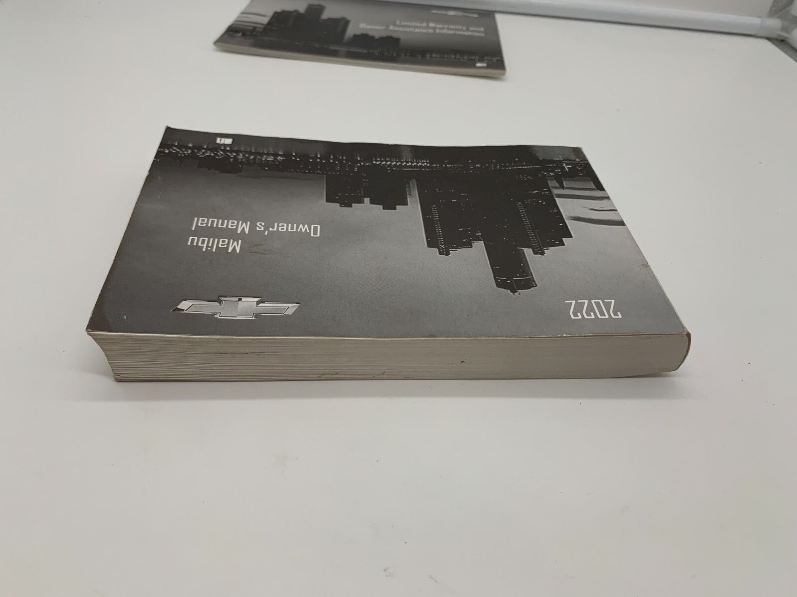 2022 Chevrolet Malibu Owners Manual Set OEM D03B10009