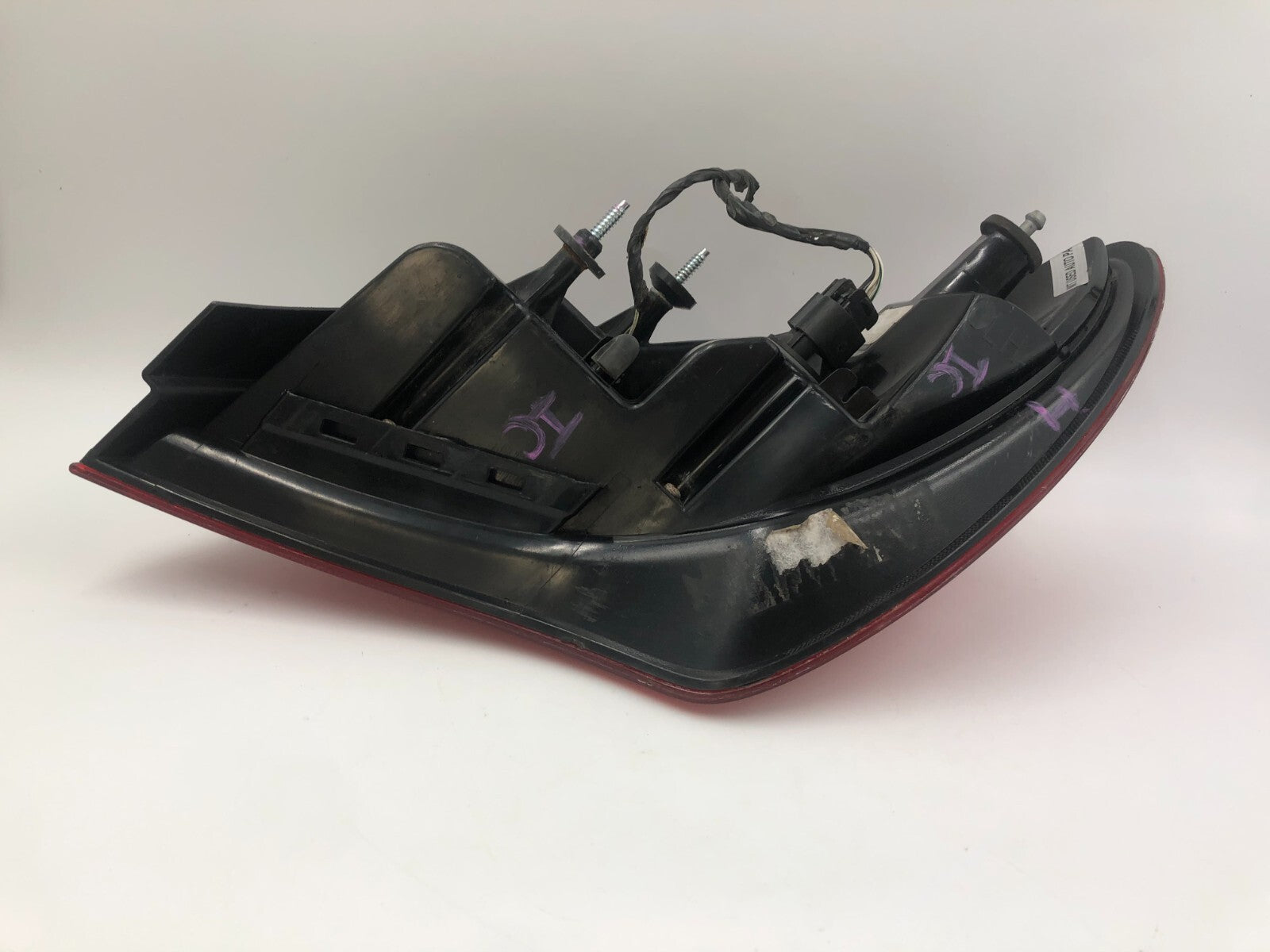 2011-2014 Chrysler 200 Driver Side Tail Light Taillight OEM E02B51026