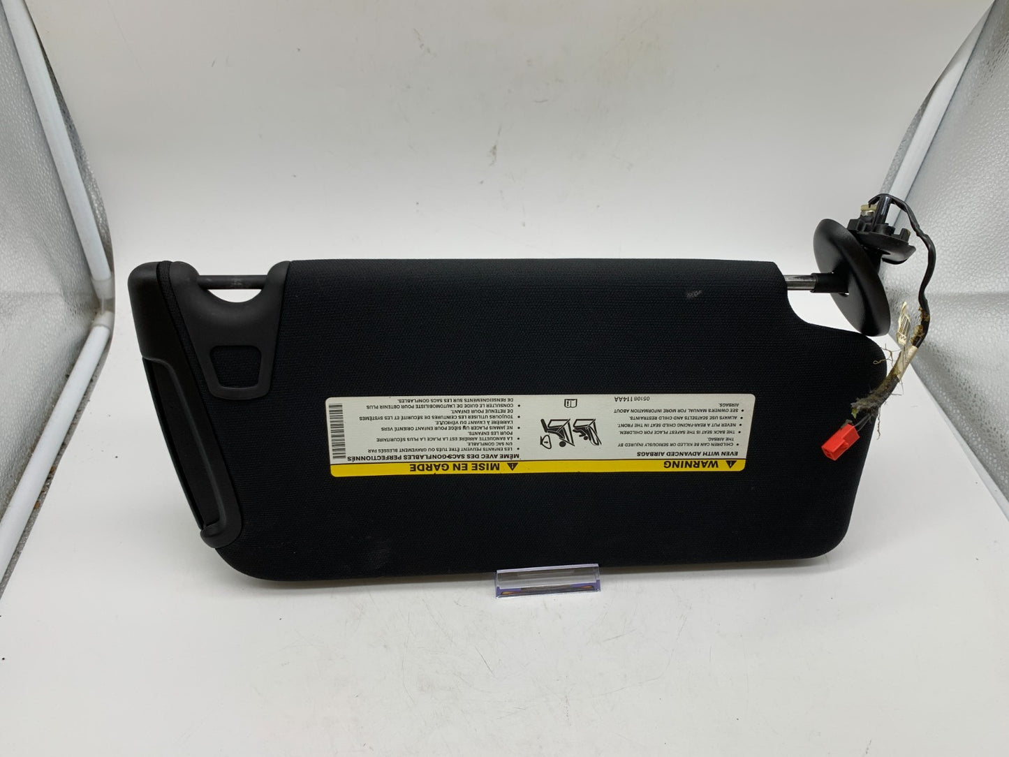 2013-2014 Chrysler 300 Driver Sun Visor Black Illuminated OEM B01B27003