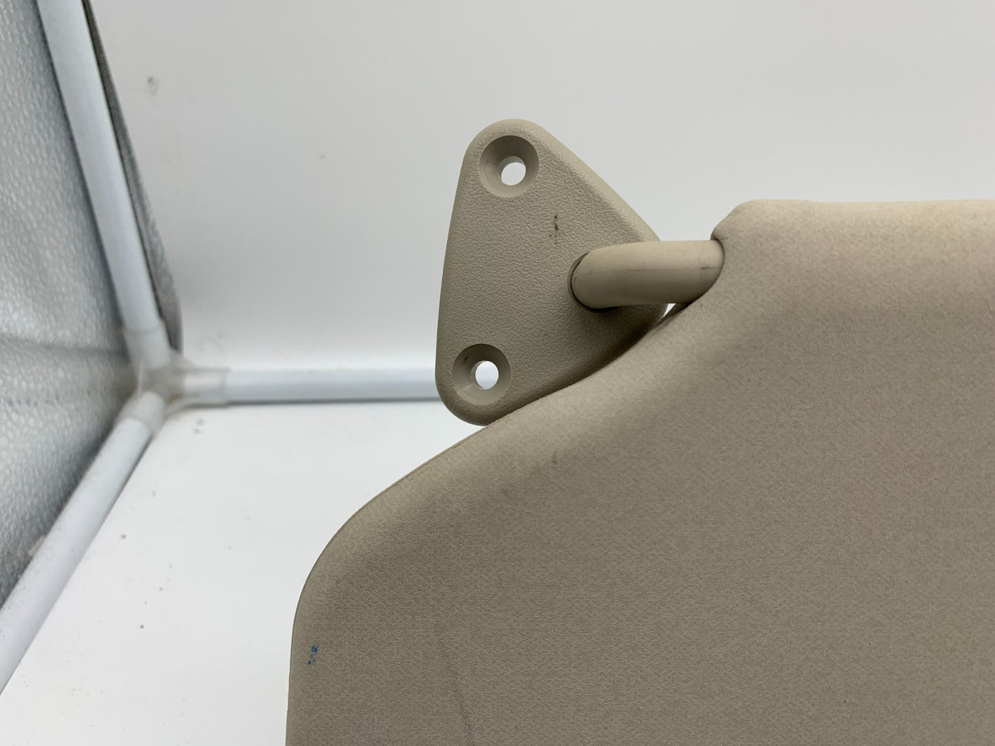 2014-2015 Mitsubishi Outlander Passenger Sun Visor Sunvisor Beige OEM B03B47064