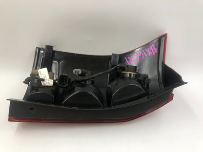 2002-2003 Saturn Vue Passenger Side Tail Light Taillight OEM D01B24003