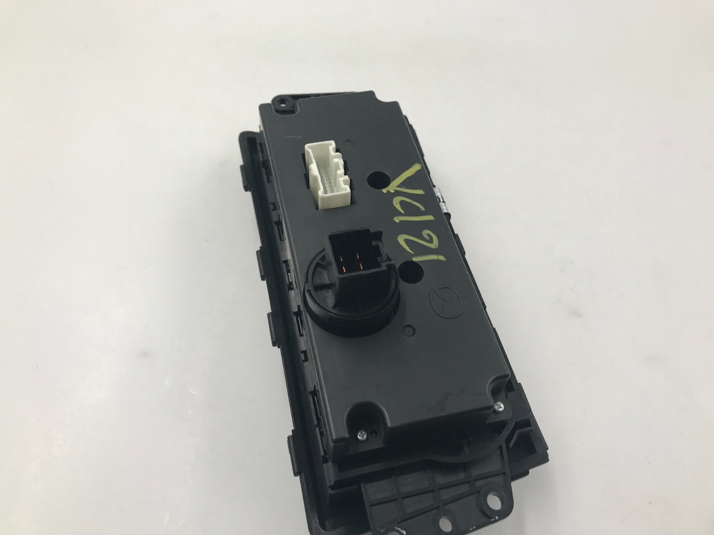 2009-2013 Mazda 6 AC Heater Climate Control Unit OEM D02B48042