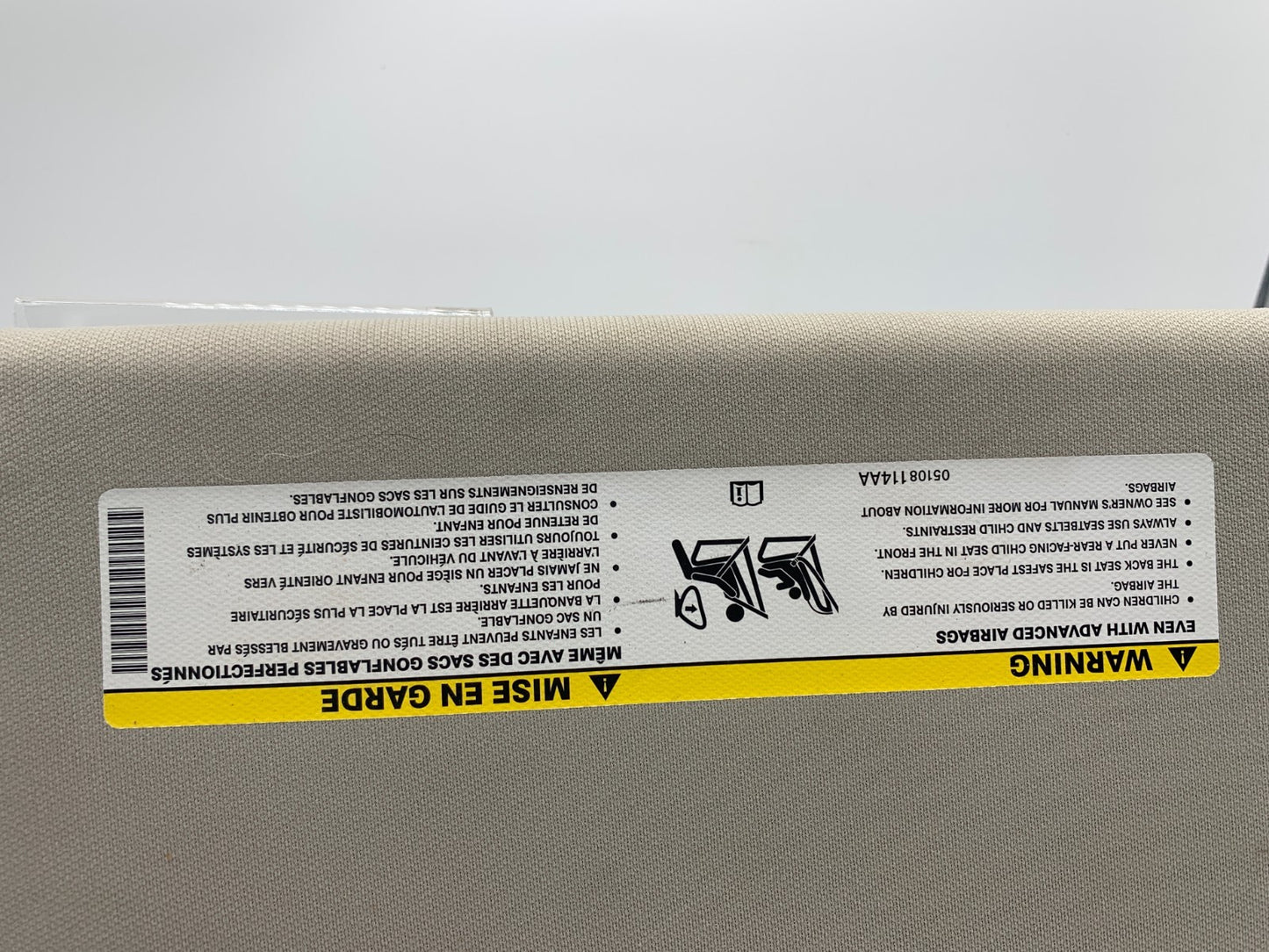 2014-2018 Jeep Grand Cherokee Passenger Sun Visor Gray Illuminated OEM D03B19015