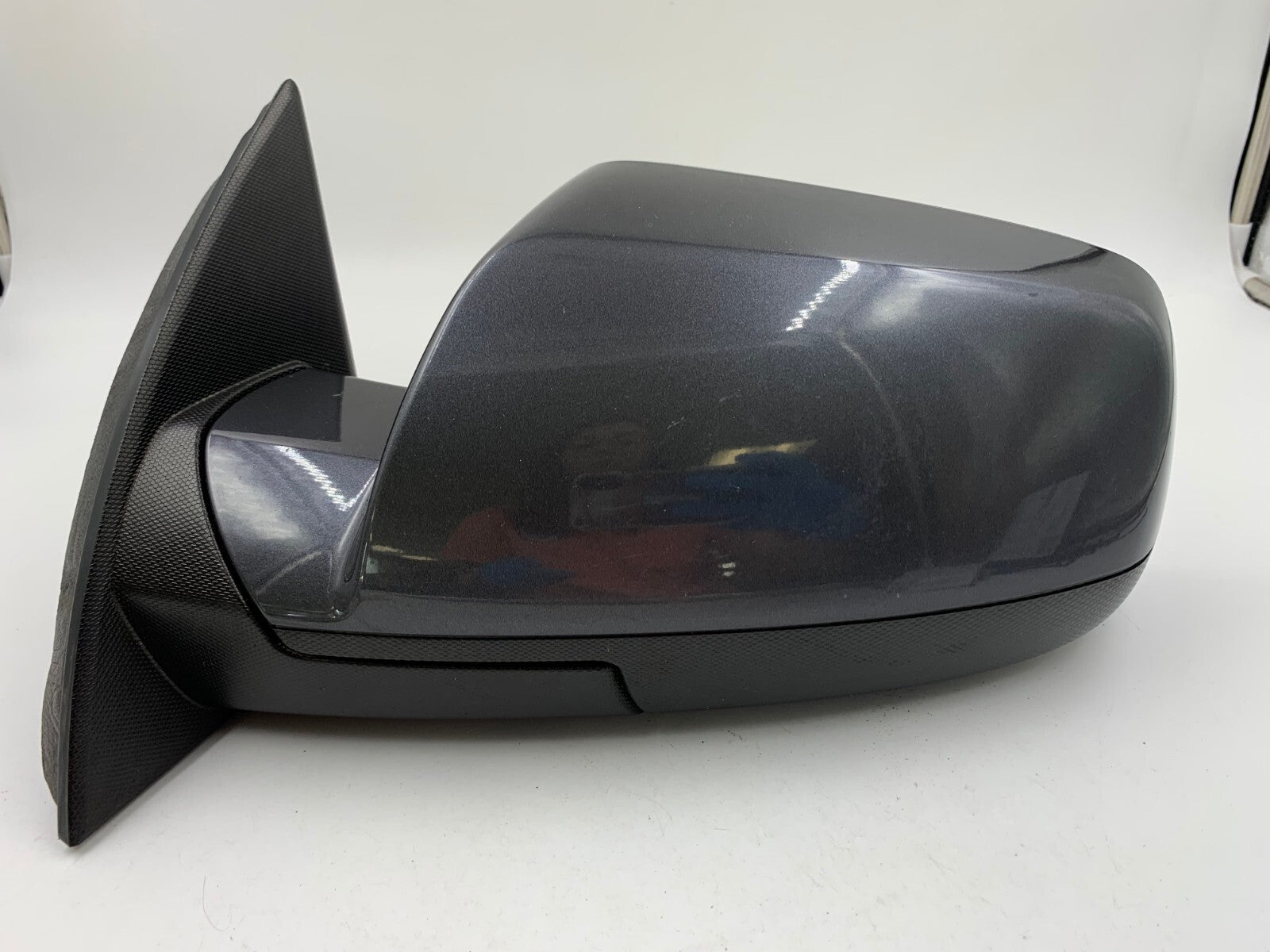 2010-2011 GMC Terrain Driver Side View Power Door Mirror Gray OEM C04B58002