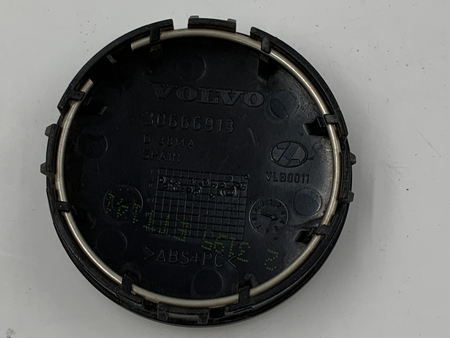 Volvo Rim Wheel Center Cap Set Black OEM C04B26074