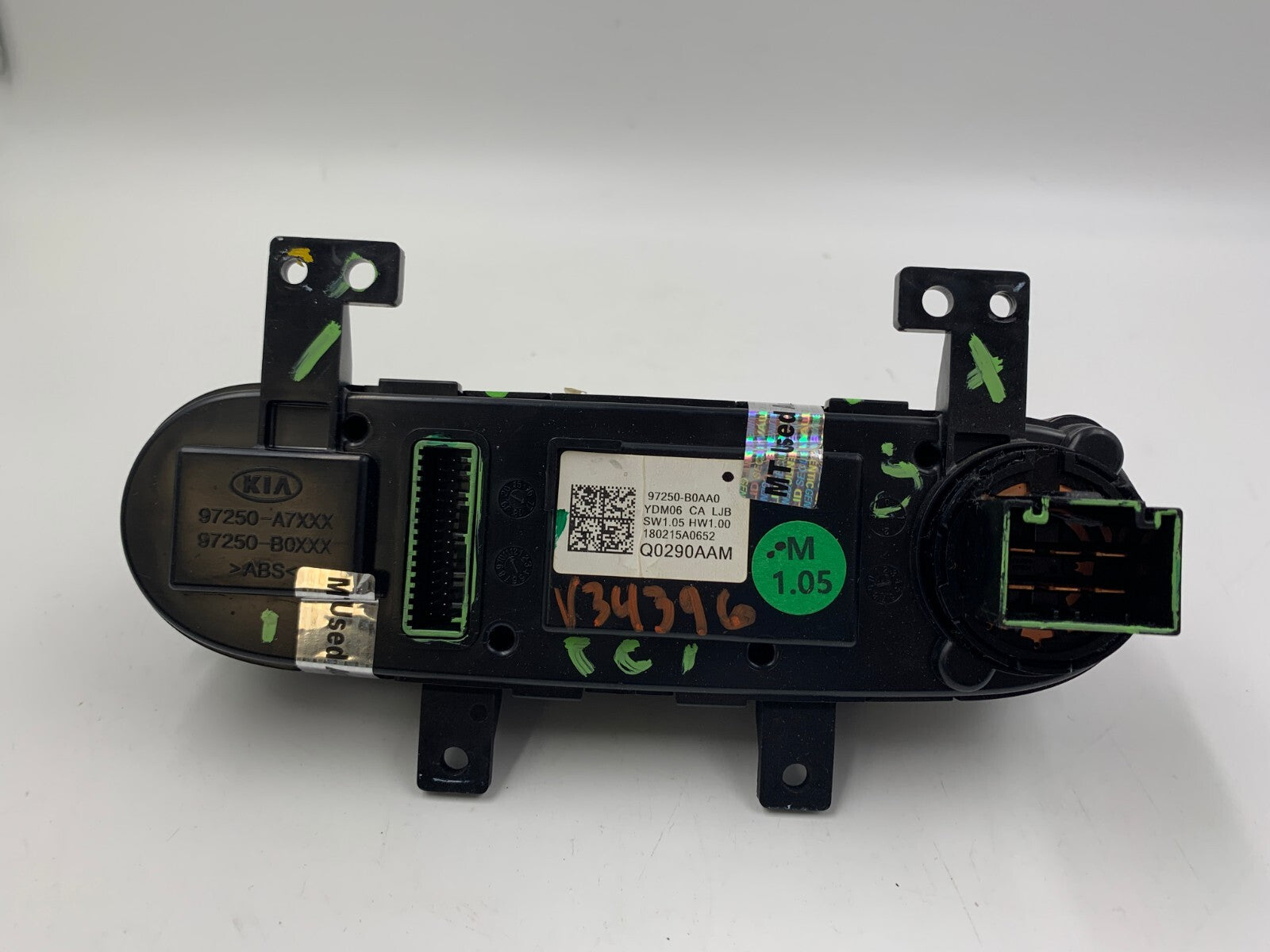2017-2018 Kia Forte AC Heater Climate Control Unit OEM D04B65005