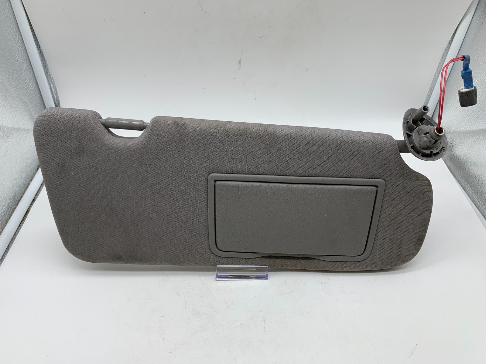 2017-2019 Honda CRV CR-V Passenger Sun Visor Gray Illuminated OEM B01B28001