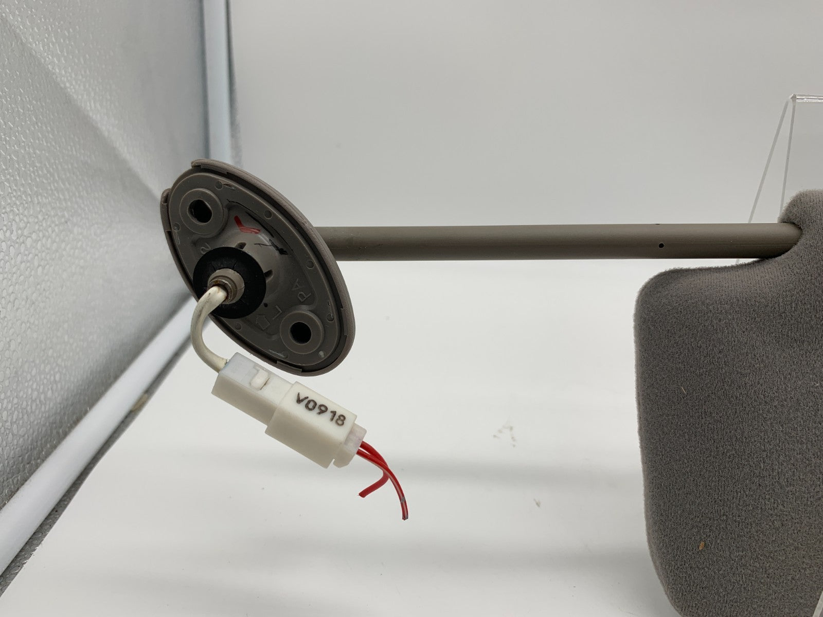 2002-2003 Lexus ES300 Driver Sun Visor Gray Illuminated OEM D01B20033