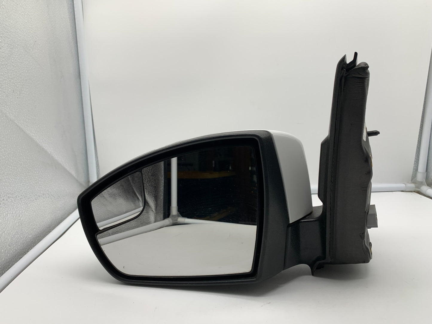 2013-2016 Ford Escape Driver Side View Power Door Mirror White OEM E02B38004