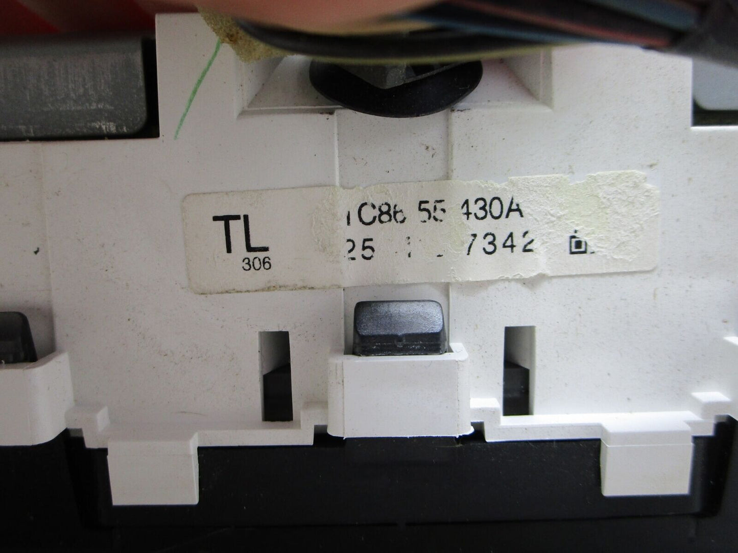 2001-2002 Mazda Millenia Speedometer Instrument Cluster 83123 Mile OEM D01B18019