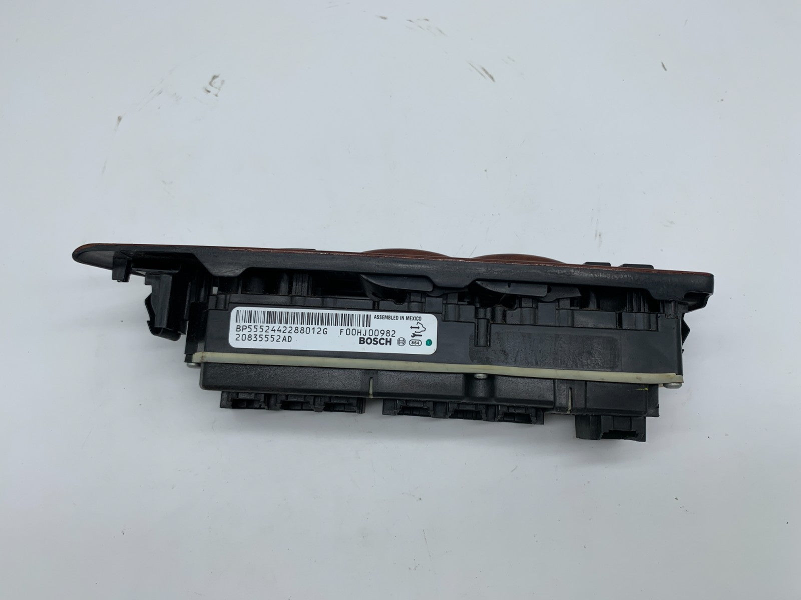 2007-2014 GMC Yukon Master Power Window Switch OEM D02B68013