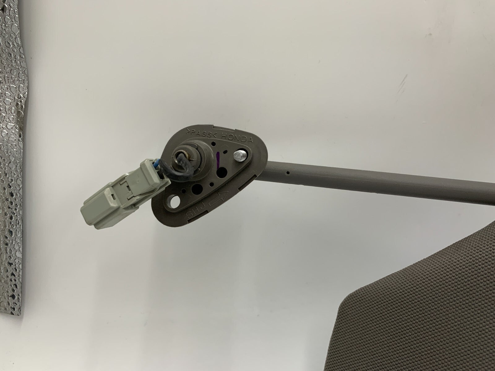 2006-2010 Honda Odyssey Driver Sun Visor Dark Gray Illuminated OEM E01B29032