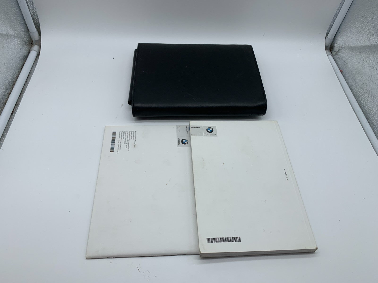 2011 BMW 5 Series Owners Manual Set with Case OEM B01B03002