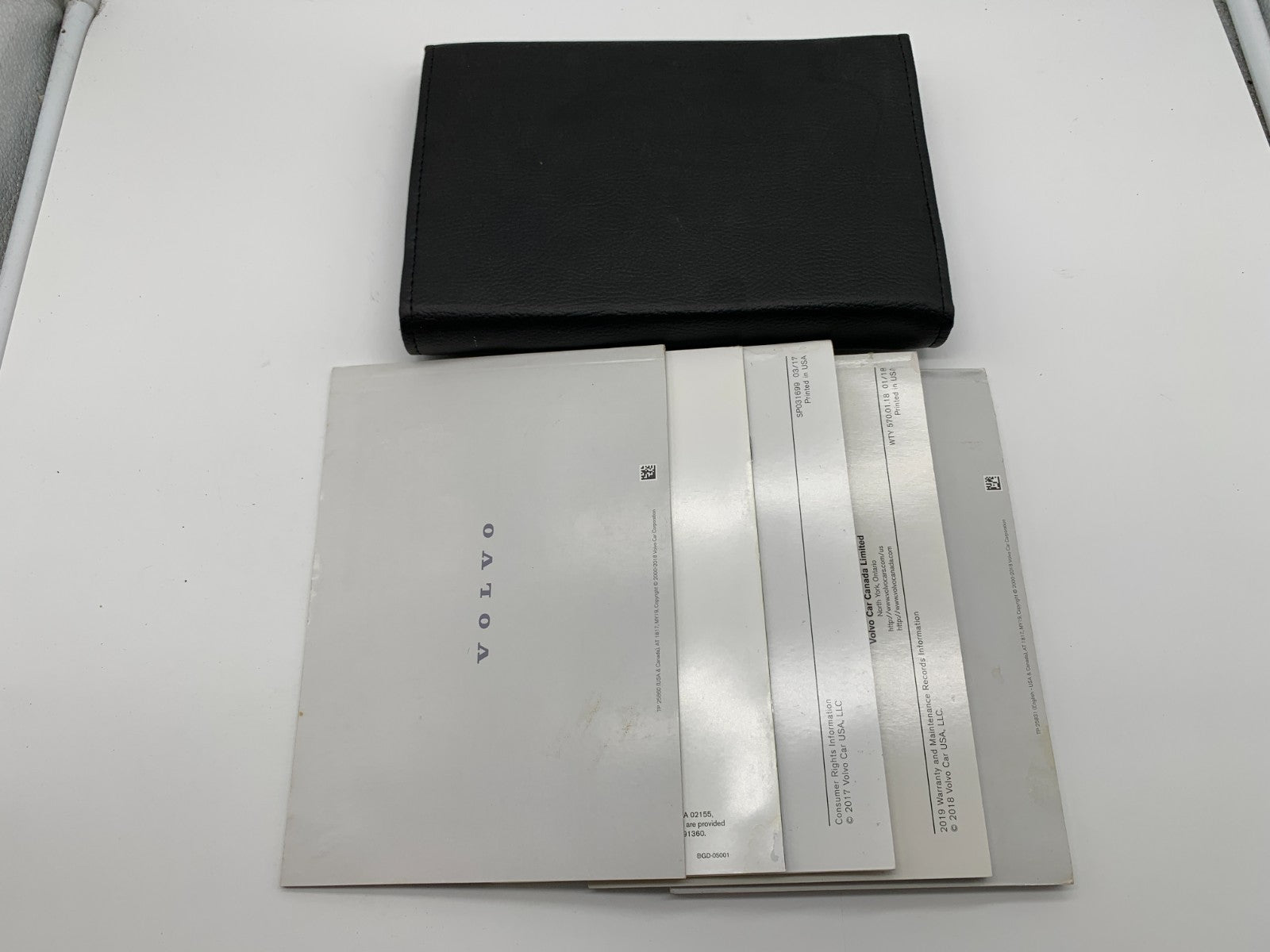 2019 Volvo XC90 Owners Manual Set with Case OEM C03B46013