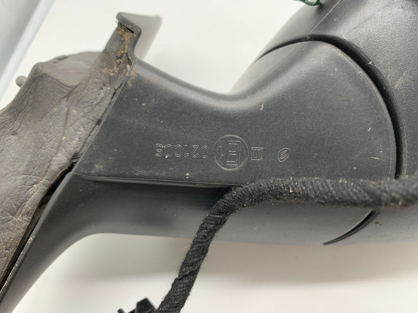 2009-2012 Volkswagen CC Passenger Side View Power Door Mirror Silver C04B36022