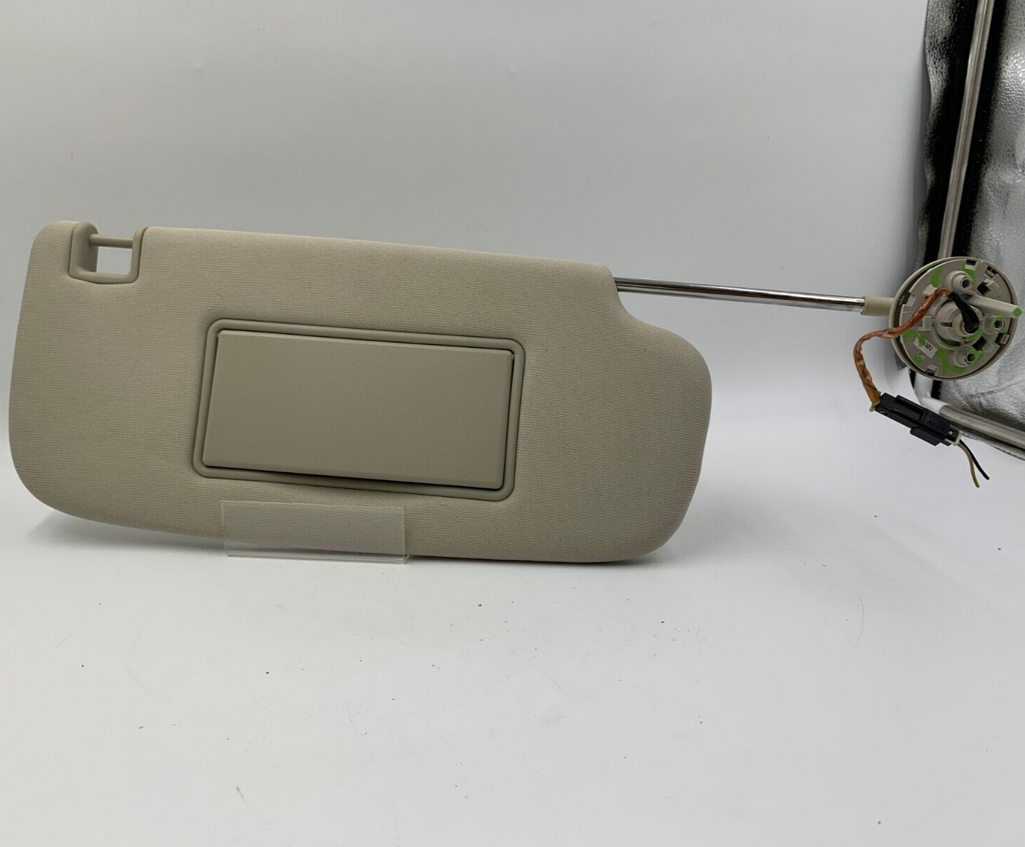 2011-2013 Jeep Grand Cherokee Passenger Sun Visor Gray Illumination B01B30034