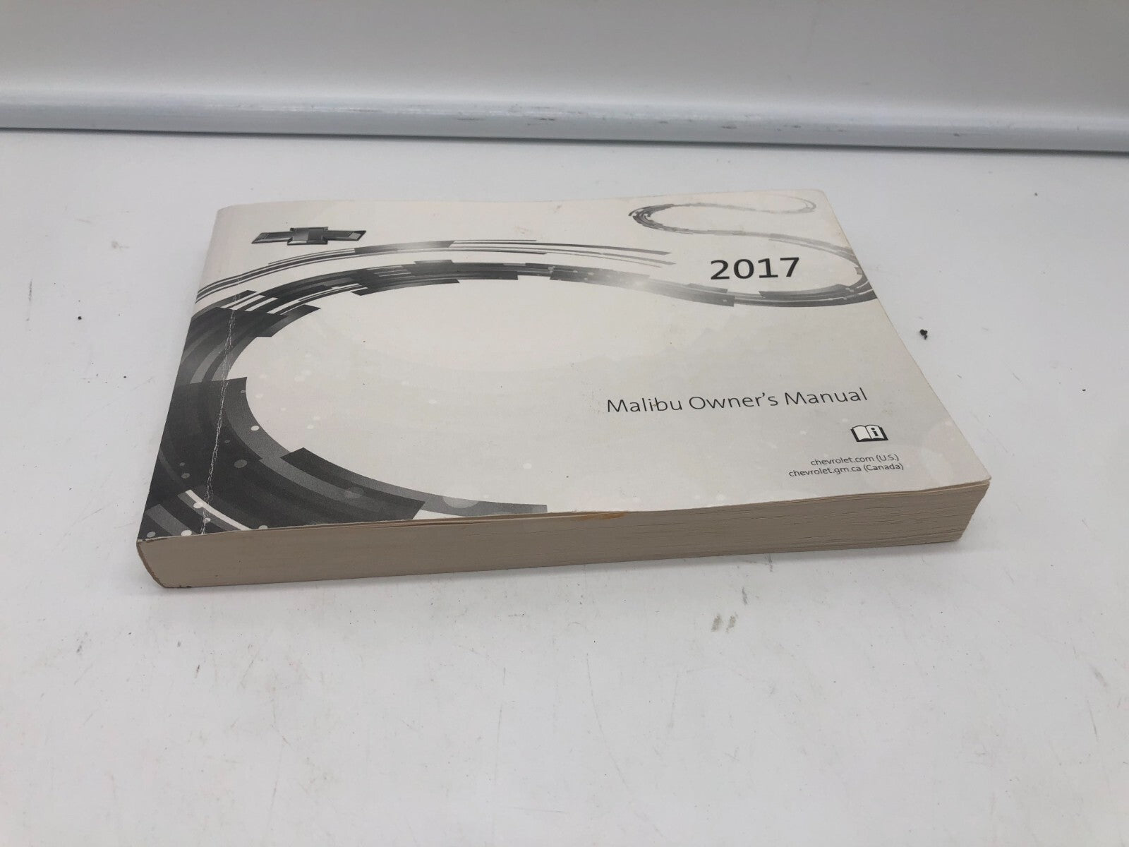 2017 Chevrolet Malibu Owners Manual OEM A03B46003