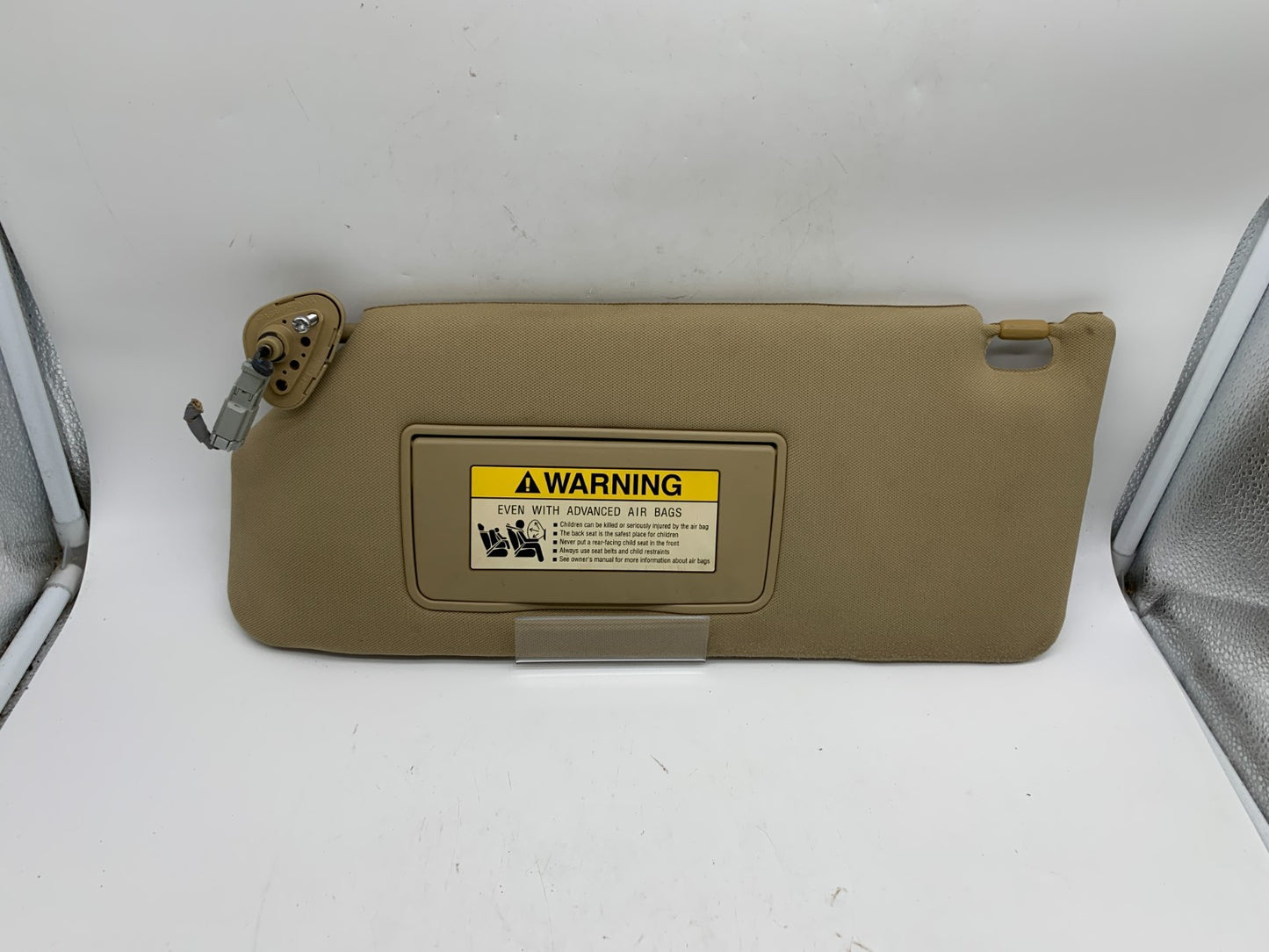2006-2010 Honda Odyssey Driver Sun Visor Tan Illuminated OEM A04B42004