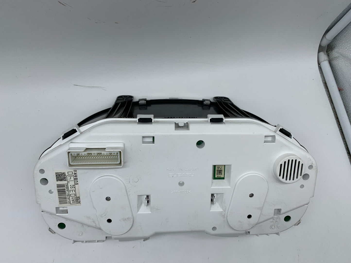 2015 Subaru Forester Speedometer Instrument Cluster 93,692 Miles OEM B03B49005
