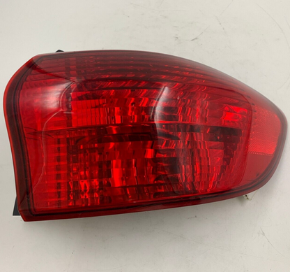 2007 Subaru Tribeca Passenger Side Tail Light Taillight OEM E02B59003
