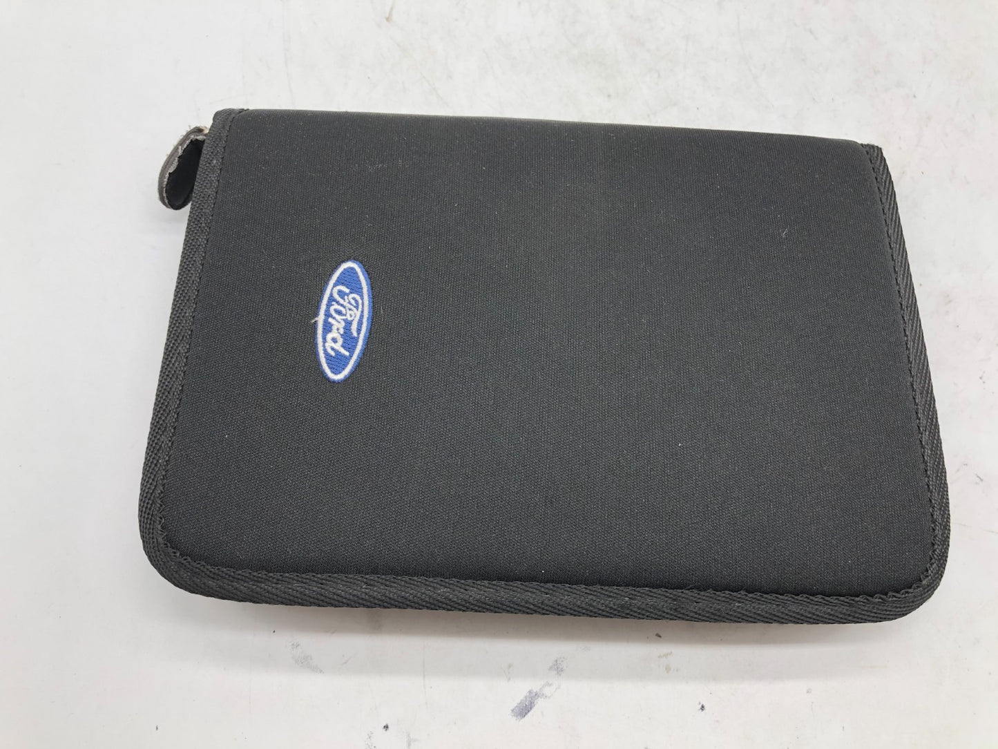 2008 Ford Taurus Owners Manual Set with Case OEM B01B35007