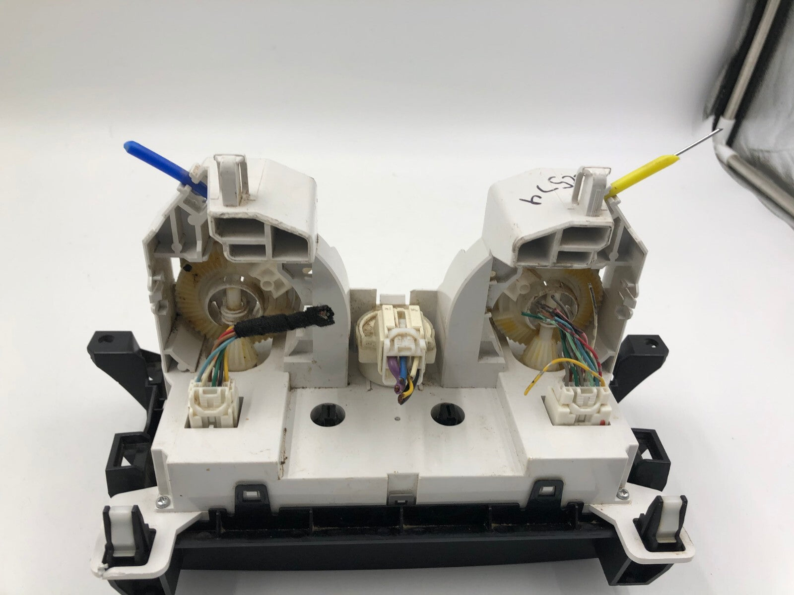 2012-2013 Mazda 3 AC Heater Climate Control Unit OEM D03B58005