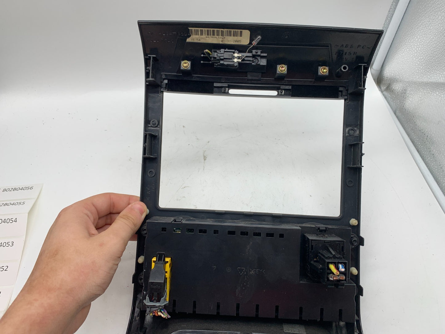 2004-2006 Ford F150 F-150 AC Heater Climate Control wDash Bezel OEM B02B04047