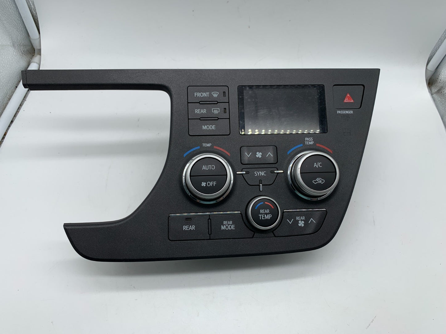 2015-2017 Toyota Sienna Climate Control AC Heater Temperature OEM A04B41004