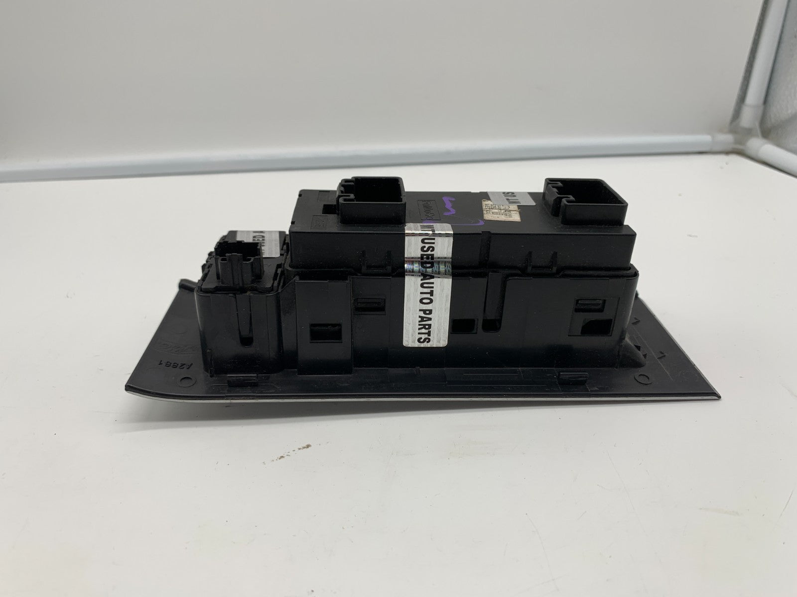 2006-2007 Mercury Mountaineer Master Power Window Switch OEM C03B26038