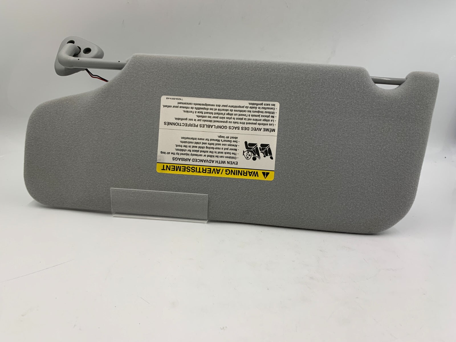 2005-2007 Ford Freestyle Passenger Sun Visor Illuminated Gray OEM C04B21001