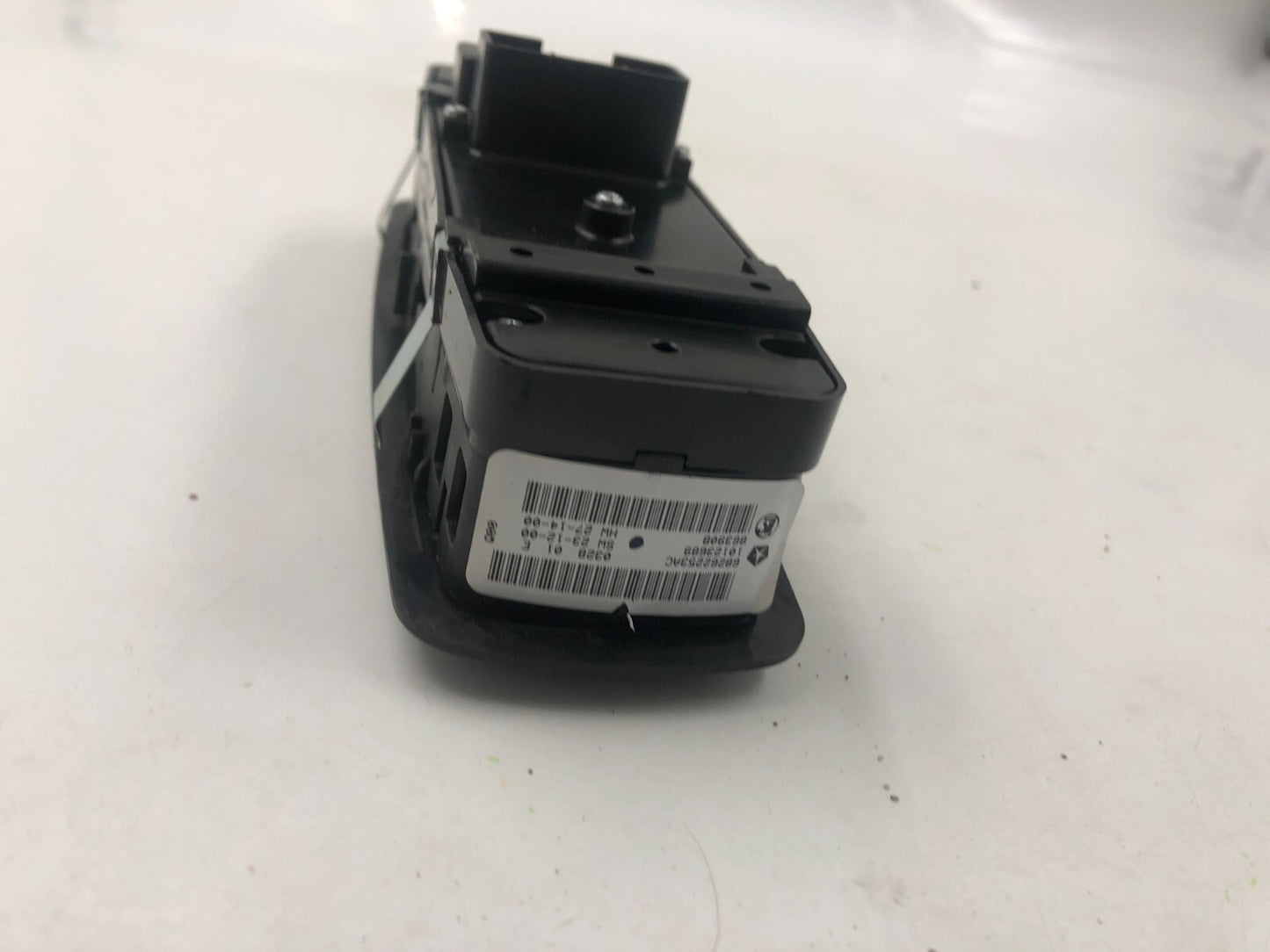 2015-2018 Chrysler 300 Master Power Window Switch OEM B01B18021