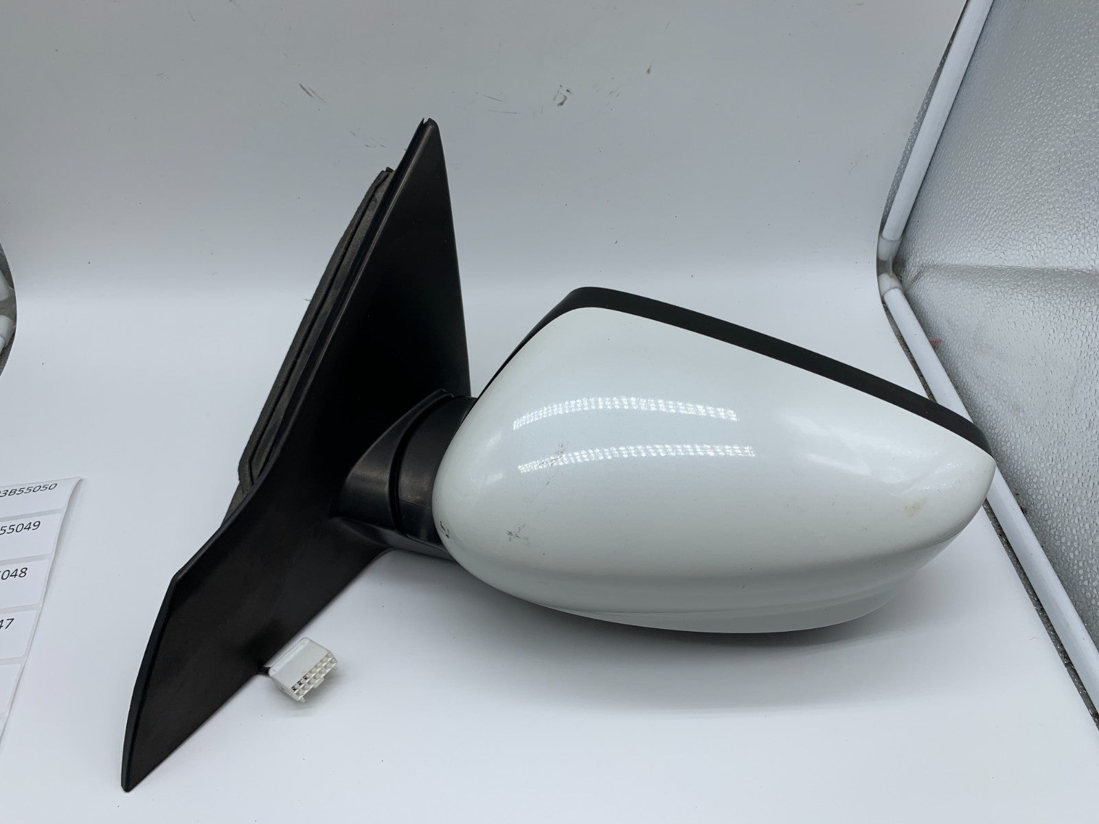 2013-2017 Honda Accord Sedan Driver Side View Power Door Mirror White B03B55035