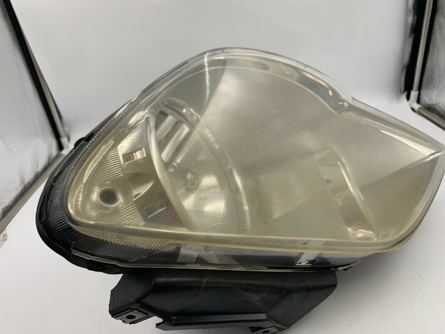 2007-2008 Chrysler Pacifica Driver Side Head Light Headlight OEM D02B57001
