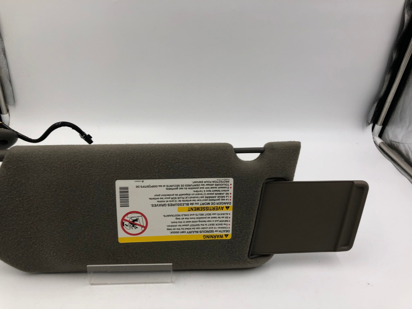 2000-2005 Chevrolet Impala Passenger Sun Visor Gray Illumination OEM A04B12030