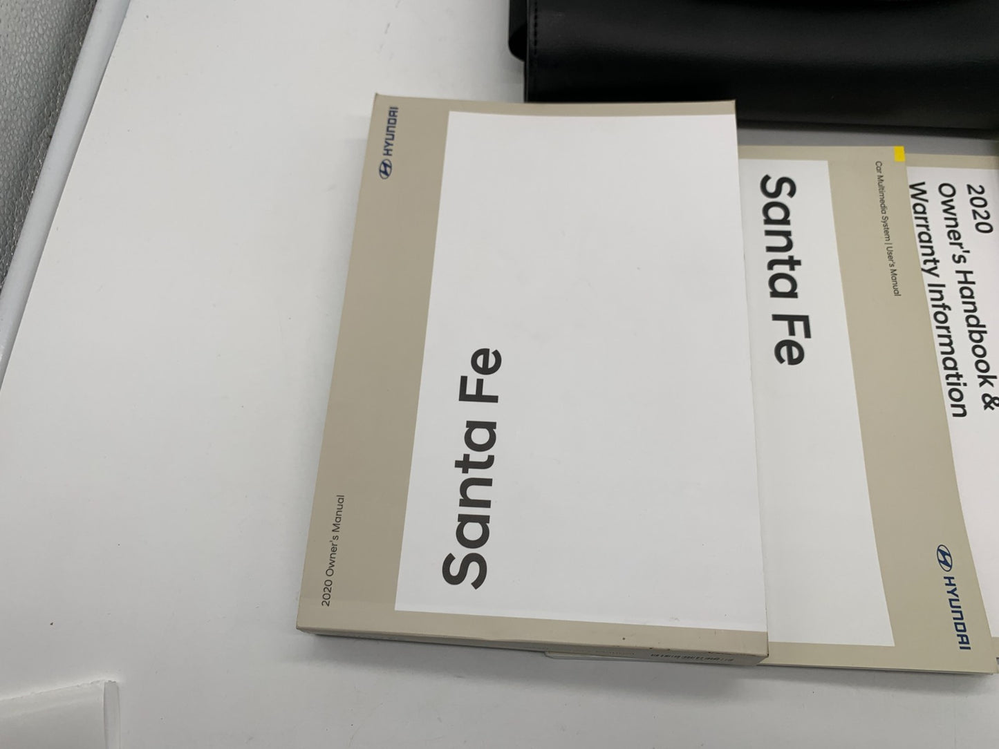 2020 Hyundai Santa FE Sport Owners Manual Set with Case OEM C02B13062