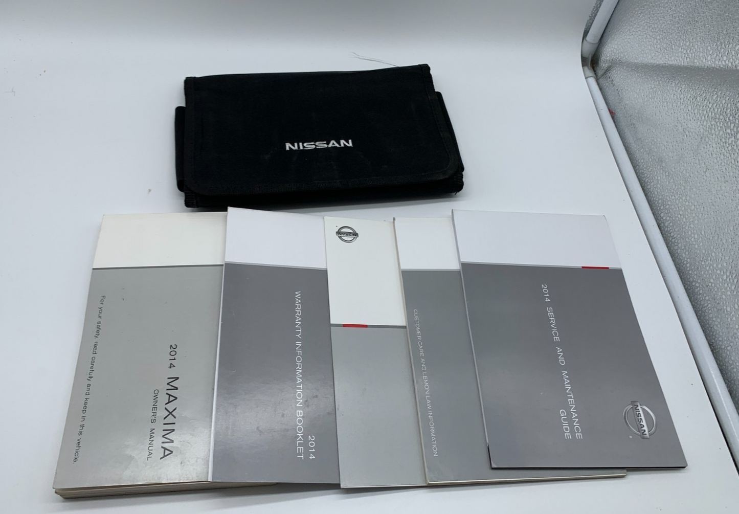 2014 Nissan Maxima Owners Manual Set with Case OEM C04B08001