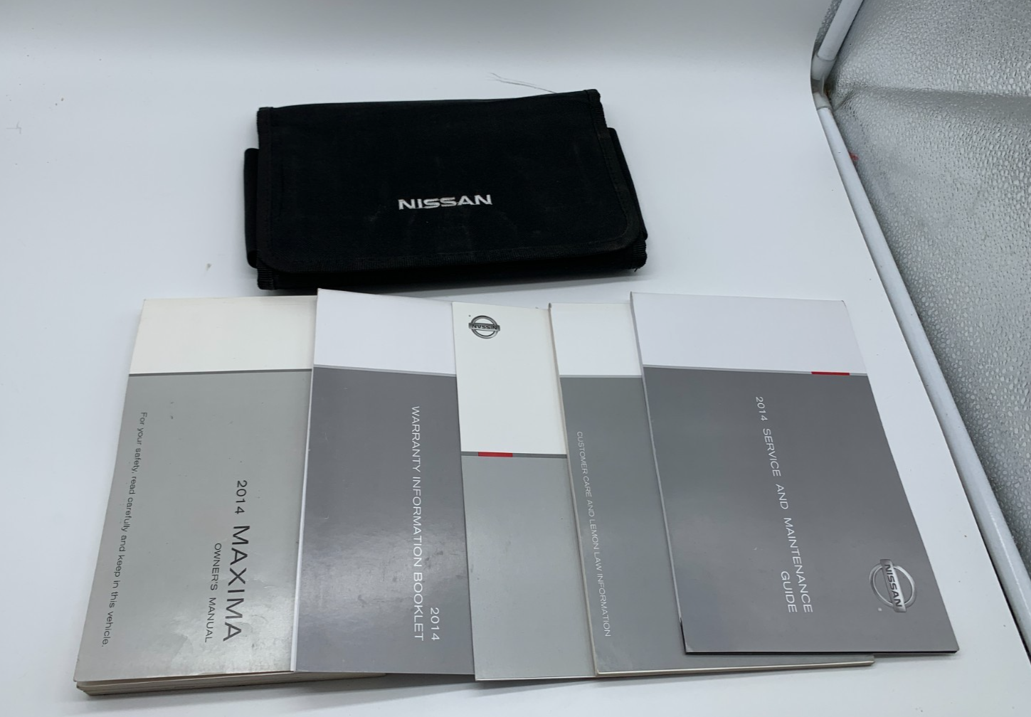 2014 Nissan Maxima Owners Manual Set with Case OEM C04B08001