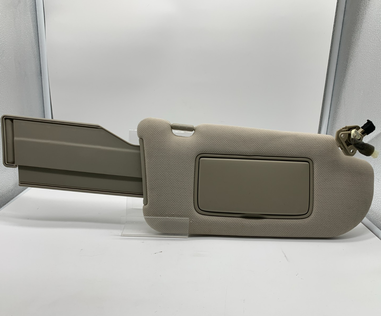 2006-2010 Infiniti M35 Passenger Sun Visor Beige Illuminated OEM C03B65013