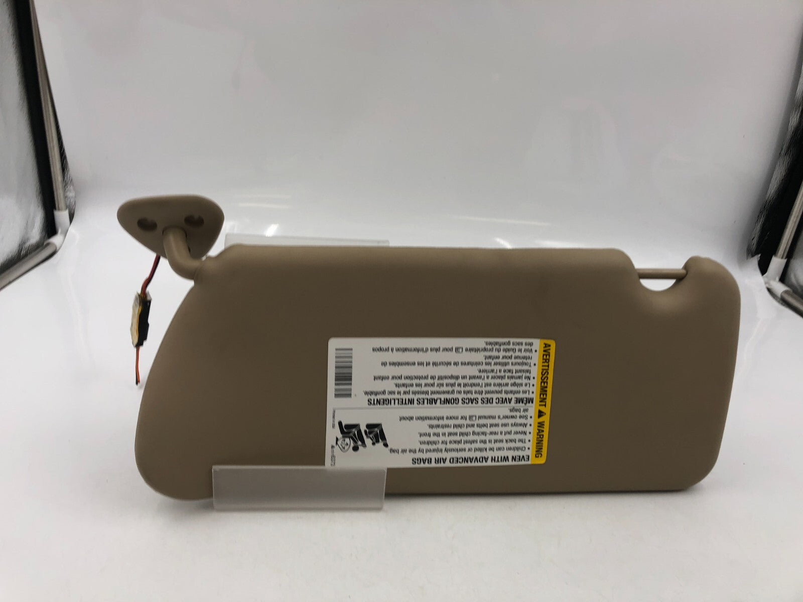 2007-2009 Cadillac SRX Passenger Side Sunvisor Illumination Tan OEM