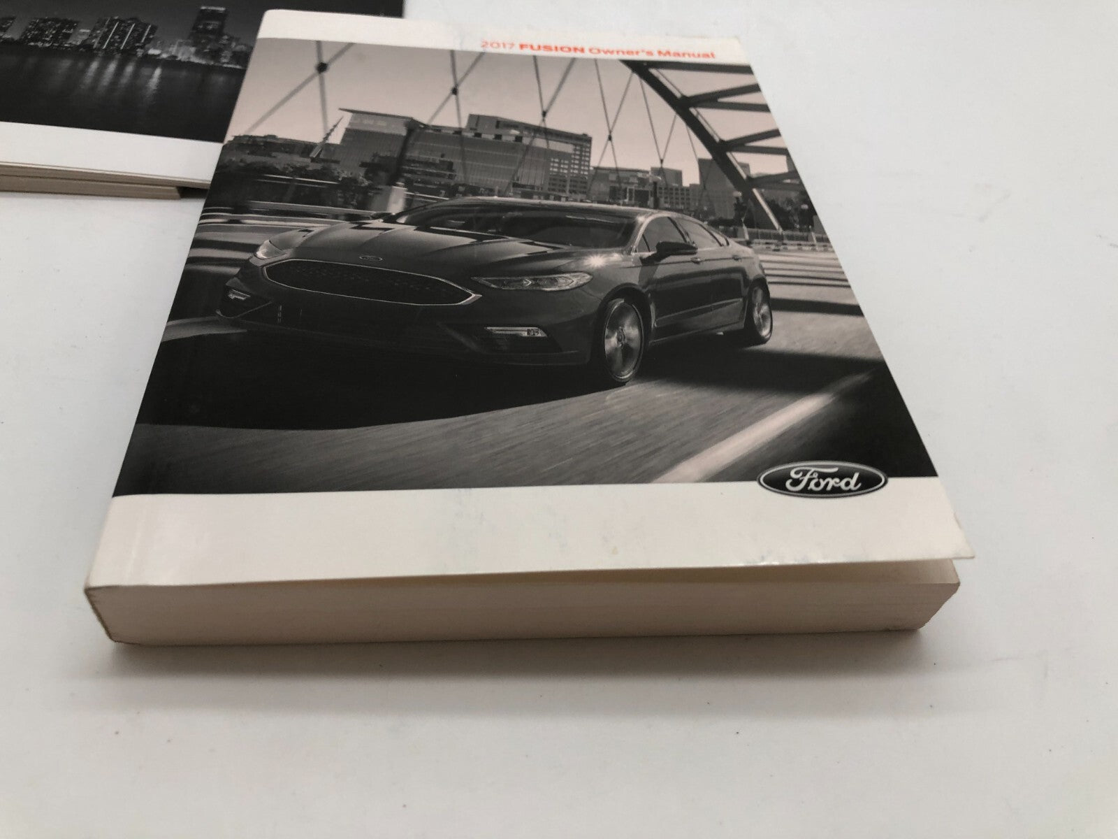 2017 Ford Fusion Owners Manual Set with Case OEM C01B53022