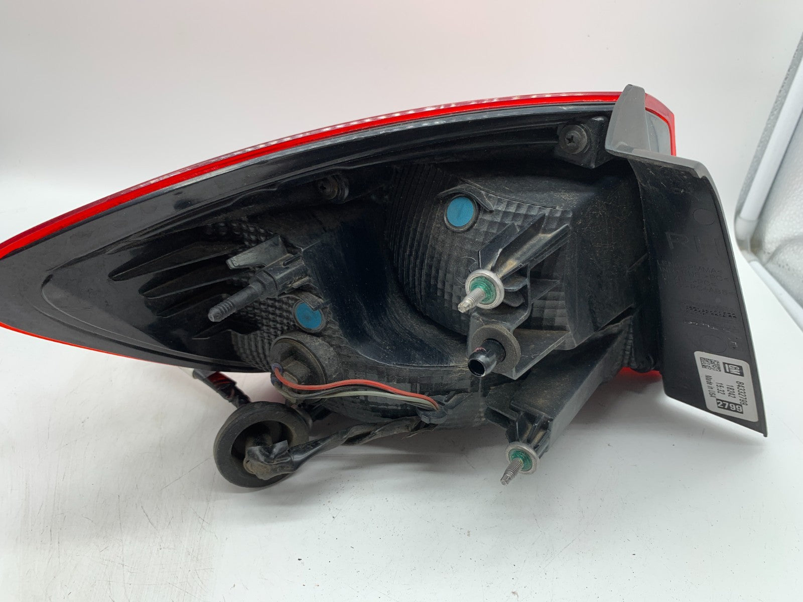 2017-2019 Chevrolet Cruze Passenger Side Tail Light Taillight OEM D01B04066
